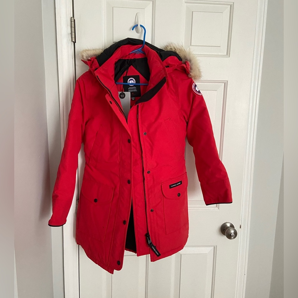 Canada Goose Trillion Parka NWT Puffer Coat Authentic Canada Goose Jacket